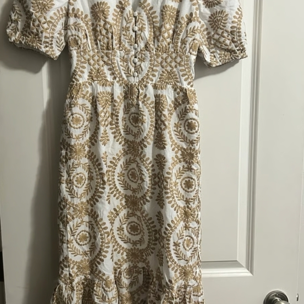Adelyn Rae Gold and Cream Midi Dress - Picture 9 of 9